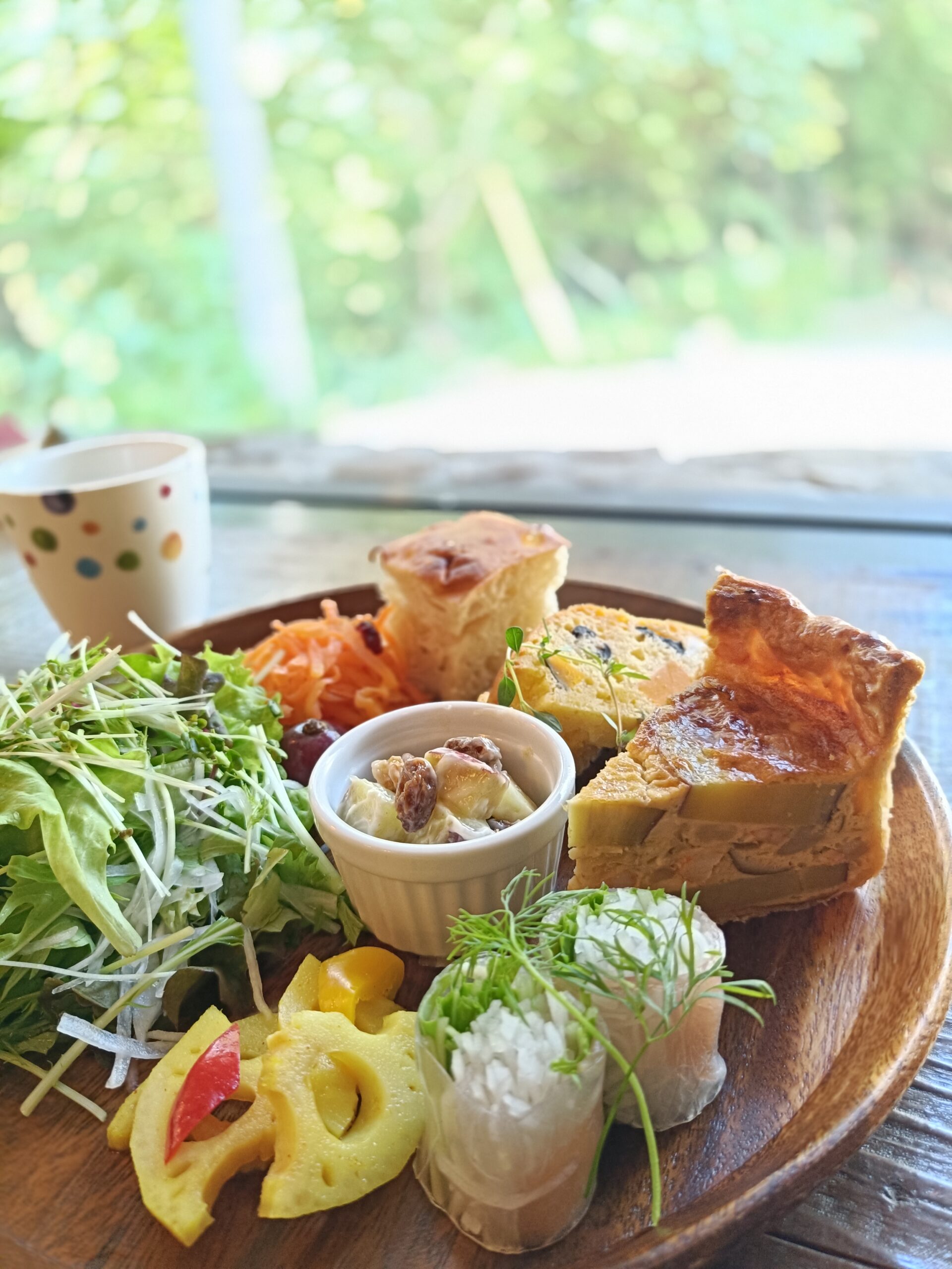 グリーンカレー風味のキッシュとケークサレの写真1